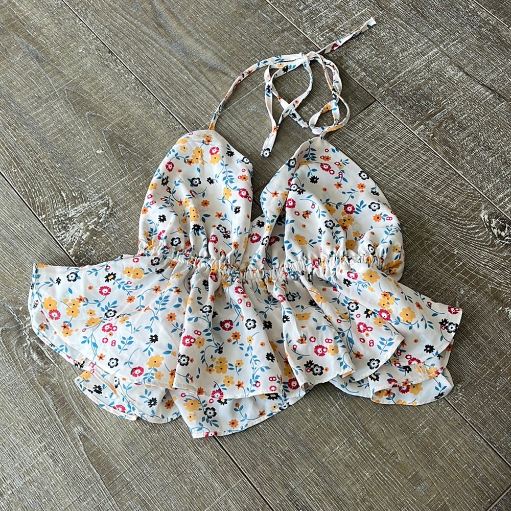 Backless crop top